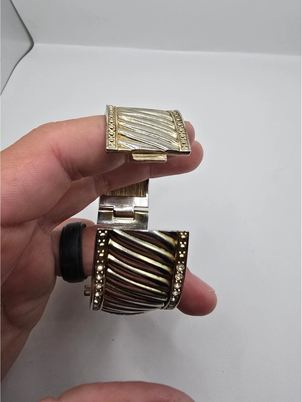 Vivani Women’s Quartz Analog Rectangle Cuff Bracelet Watch Gold Tone Rhinestone